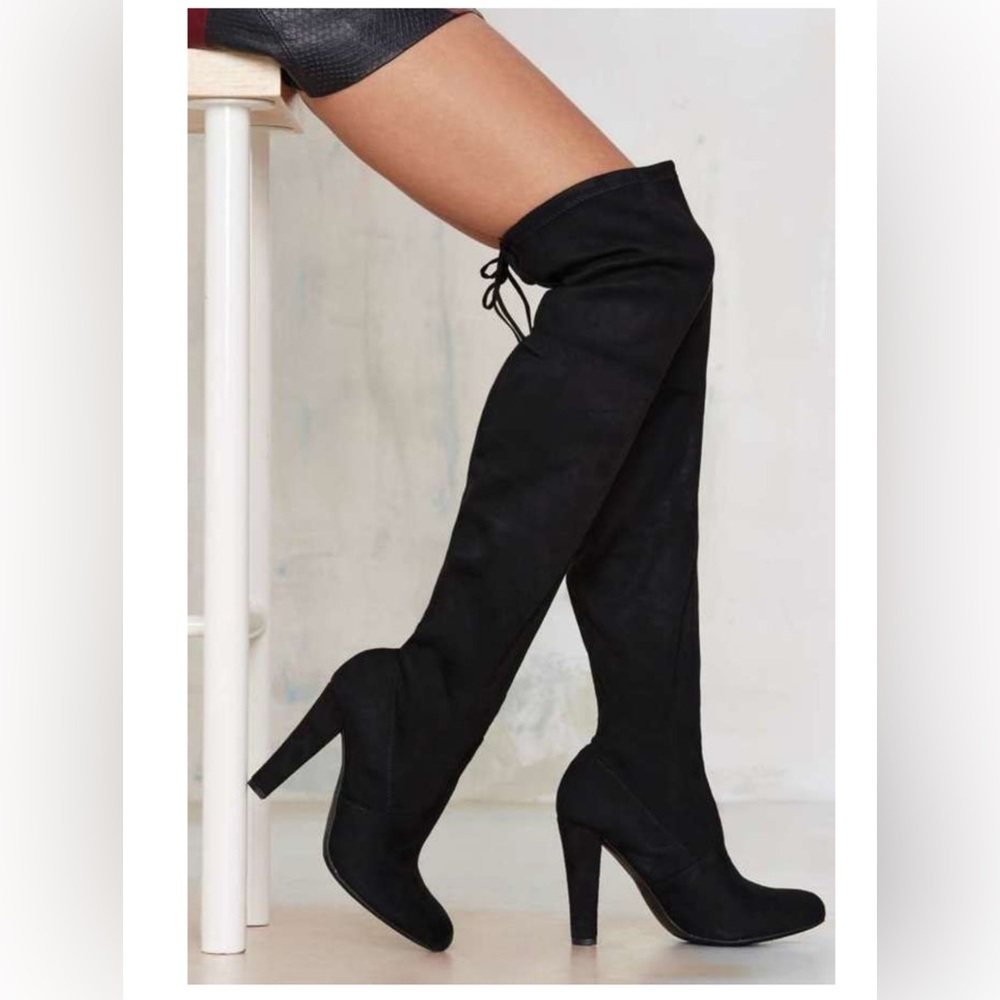 Steve Madden Gorgeous Black Suede Over the Knee Boots